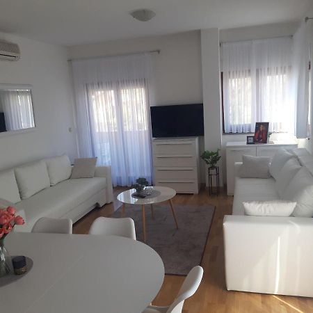 Marys Home Apartment Medugorje Exterior photo