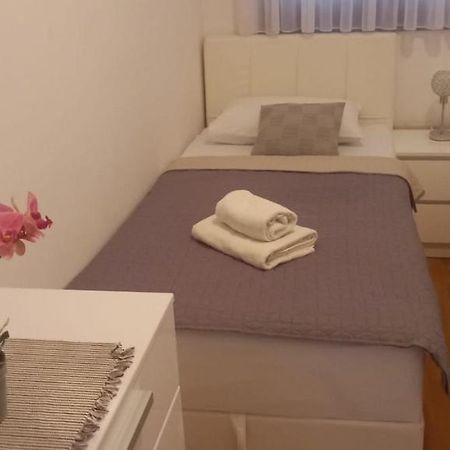 Marys Home Apartment Medugorje Exterior photo