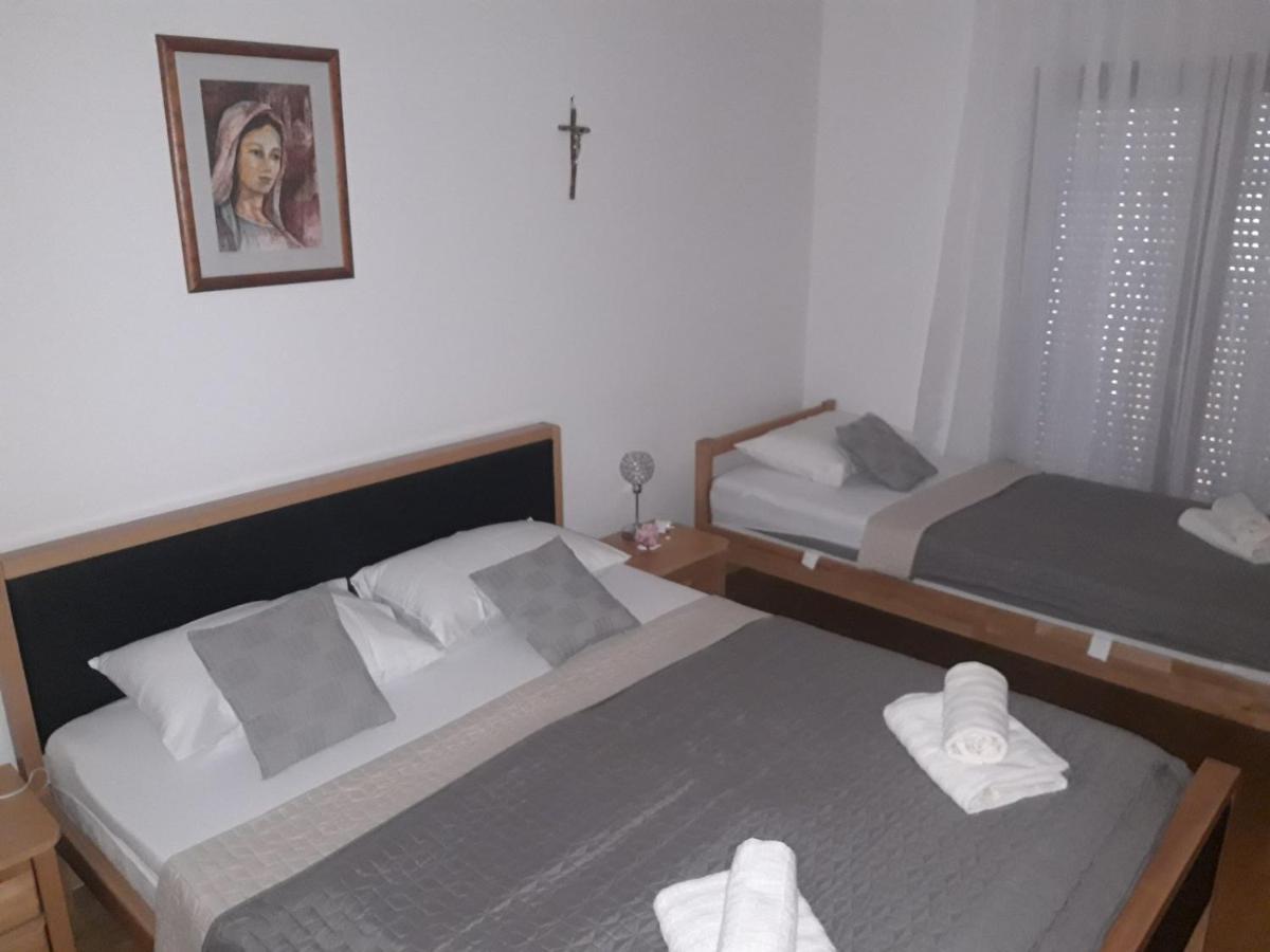 Marys Home Apartment Medugorje Exterior photo