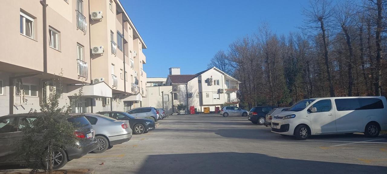 Marys Home Apartment Medugorje Exterior photo